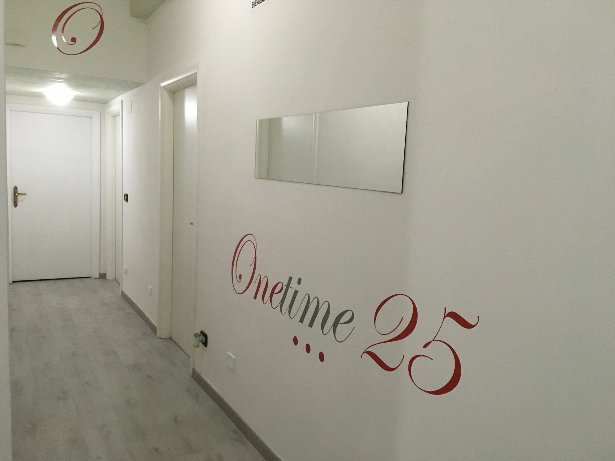 Onetime 25 Acomodação com café da manhã Roma Exterior foto